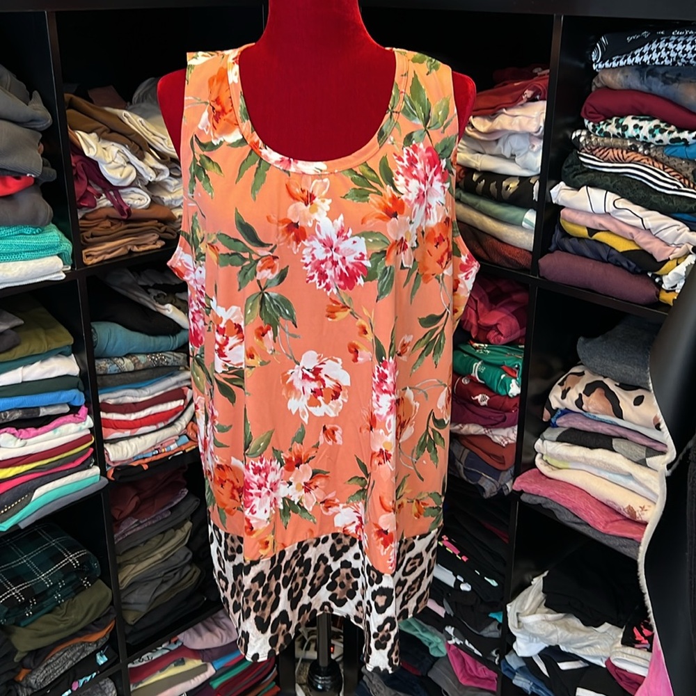 #235. Blouse. Watermelon. 3x